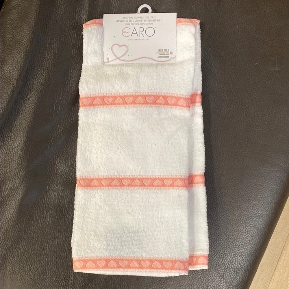 NWT Caro Home White and Pink Kitchen Towels Set of 2- Hearts, valentines